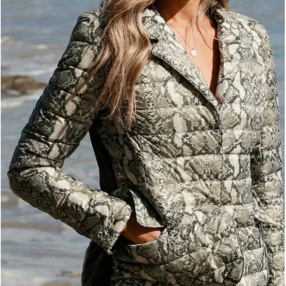 ANORAK NWT Green Gold Snakeskin Duck Down Blend Puffer Jacket Small - Picture 1 of 11